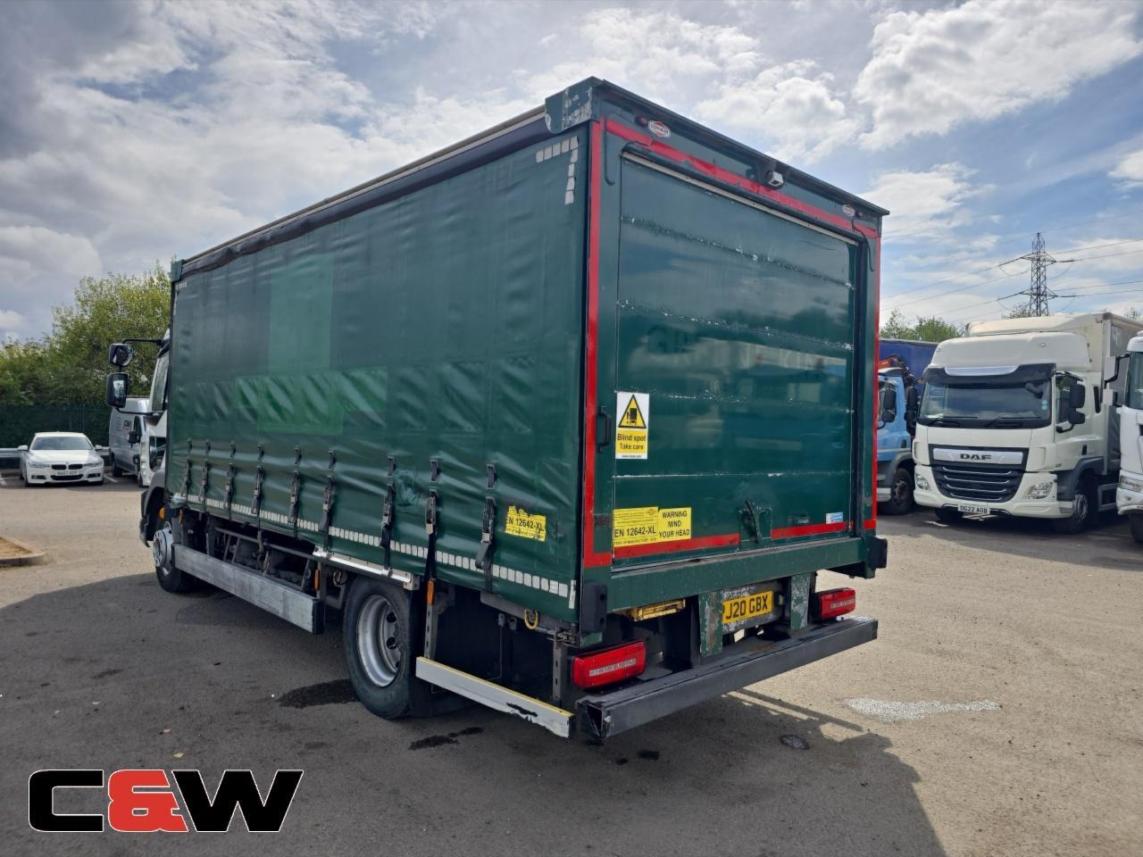 Vehicle image 6